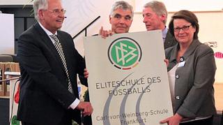 Auszeichnung der Eliteschule des Fußballs in Frankfurt