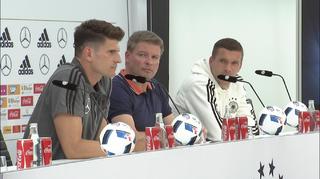 DFB-Pressekonferenz aus dem Team-Camp in Ascona mit Sorg, Gomez und Podolski