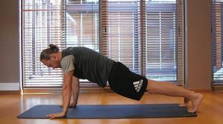 Yoga mit Patrick Broome: Übungen zur Kräftigung