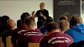 DFB-Elite Jugendtrainer-Workshop