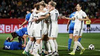 DFB-Frauen besiegen Italien  5:2