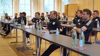 Schiedsrichter-Trainingslager: Theorie und Praxis in Grassau