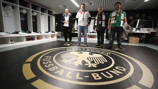 Fan-tastic Moment: Stadionaktion in Düsseldorf vor dem Spanien-Spiel