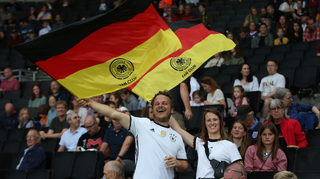 Deutschland schlägt Frankreich im Halbfinale