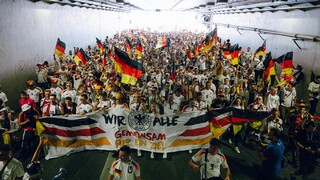 Fan-Walk in Stuttgart vor dem EM-Viertelfinale