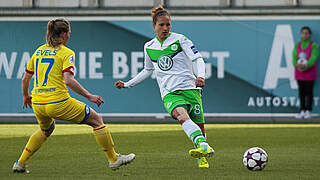 Babett Peter verlängert in Wolfsburg