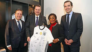 FIFA-Generalsekretärin Samoura besucht DFB