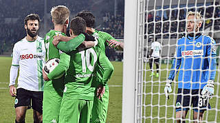 2:0 in Fürth: Gladbach zieht souverän ins Viertelfinale ein