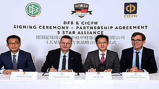 Fußballentwicklung in China: DFB und CICFH vereinbaren Kooperation
