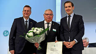 Rothmund zum DFB-Ehrenmitglied ernannt
