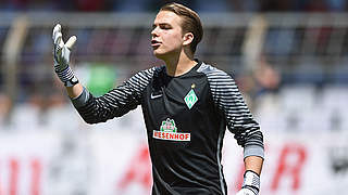 Werder: Profivertrag für U 18-Nationaltorhüter Plogmann