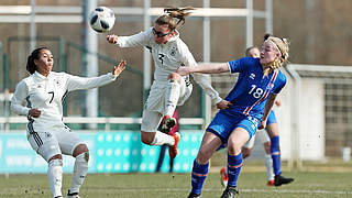 U 17-Juniorinnen besiegen auch Island