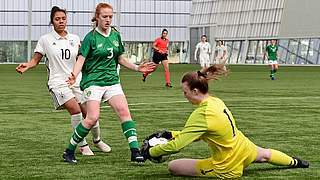 U 17-Juniorinnen besiegen auch Irland