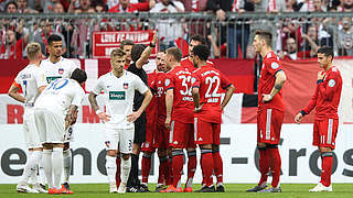 Ein Pokalspiel Sperre für Bayerns Süle