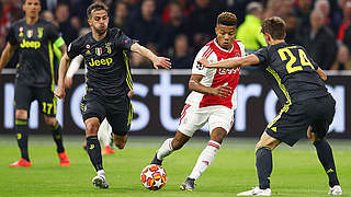 Ajax: Mit Kombinationsfußball zum Erfolg