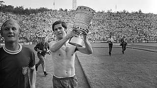 Historischer Pokalheld: Gerd Müller wird auf DFB-Pokal Walk of Fame verewigt
