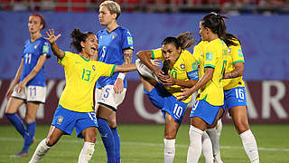 Marta stellt WM-Rekord auf - auch Italien und Australien im Achtelfinale