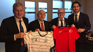 DFB tauscht sich mit türkischem Verband aus