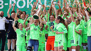 Pajor trifft spät: Wolfsburg zum siebten Mal in Serie Pokalsieger