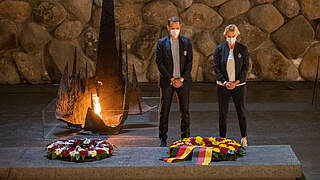 DFB-Delegation besucht Holocaust-Gedenkstätte Yad Vashem