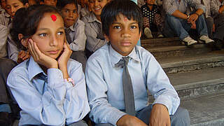 A-Team unterstützt SOS-Kinderdorf in Nepal mit einer Million Euro