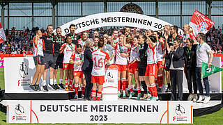 Neuendorf gratuliert FC Bayern: Saison der Rekorde gekrönt