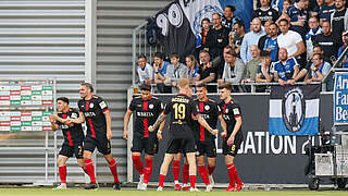 Vorteil Wehen Wiesbaden: 4:0 im Relegationshinspiel gegen Bielefeld