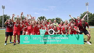 Bayer Leverkusen feiert B-Juniorinnen-Meisterschaft