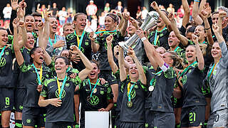 Wolfsburg feiert zehnten Pokalsieg in Folge