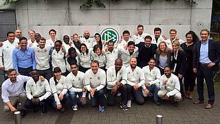 Internationaler Workshop: 32 Trainer besuchen DFB-Zentrale