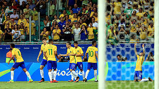 Brasilien stürmt ins Viertelfinale
