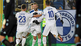 Lotte feiert nächste Pokalüberraschung, Schalke souverän