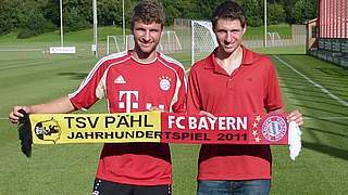 Wiegen der Weltmeister: Thomas Müller hält Kontakt zum TSV Pähl