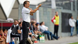 Trainer Horst Steffen: Müssen hoffen, dass der BVB vorbeischießt