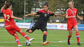 DFB-Frauen lösen WM-Ticket - Dreierpack von Sasic gegen Russland