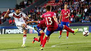Unentschieden zum EM-Auftakt gegen Serbien