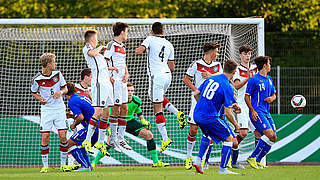 Deutschland dominiert, Italien trifft: U 17 verliert Auftaktspiel