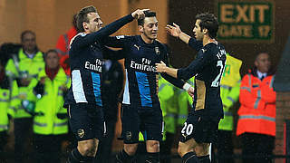 Özil trifft, Arsenal mit Remis in Norwich