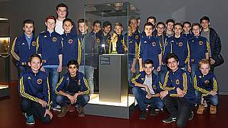 Bredeneys U 15 im Fußballmuseum